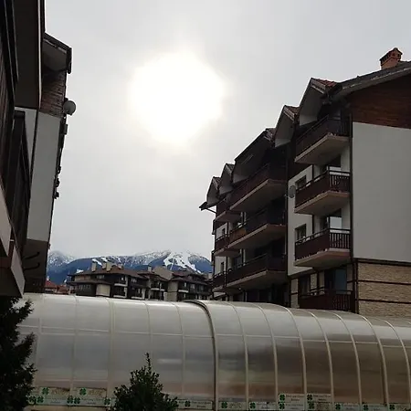 Simon's アパート *