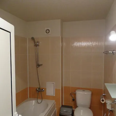 Simon's * Бансько