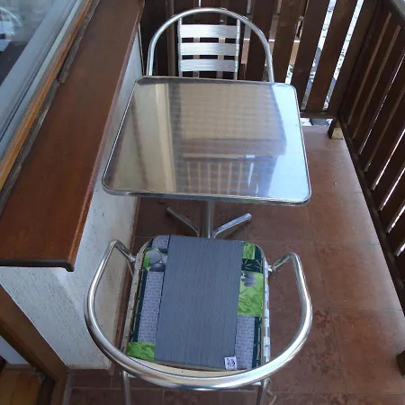 Simon's アパート *